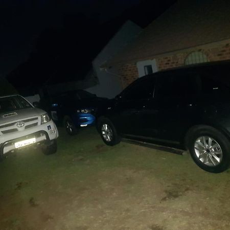 Host Hub Guest House Kempton Park Exterior foto